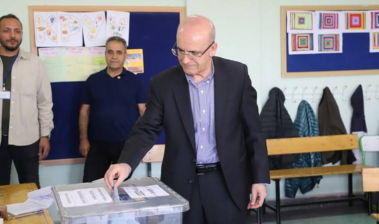 Bakan Şimşek oyunu kullandı