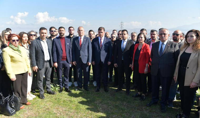 İzmir’in Çernobil’i, Mehmet Özhaseki’den imza bekliyor