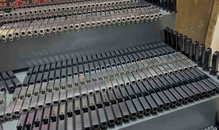 Binlerce silah malzemesi ele geçirildi