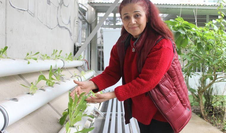 Depremzede kadının Tayvanlı öğrencilerden öğrendiği yöntem gelir kapısı oldu