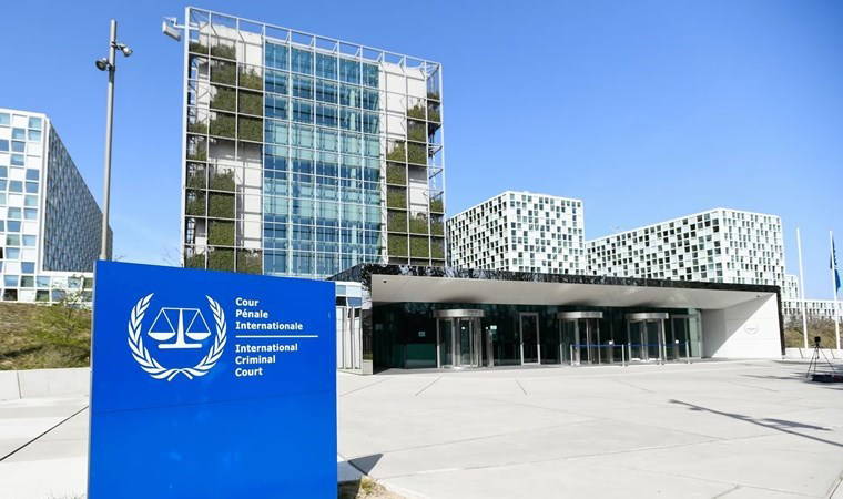 İki Rus komutana yakalama kararı