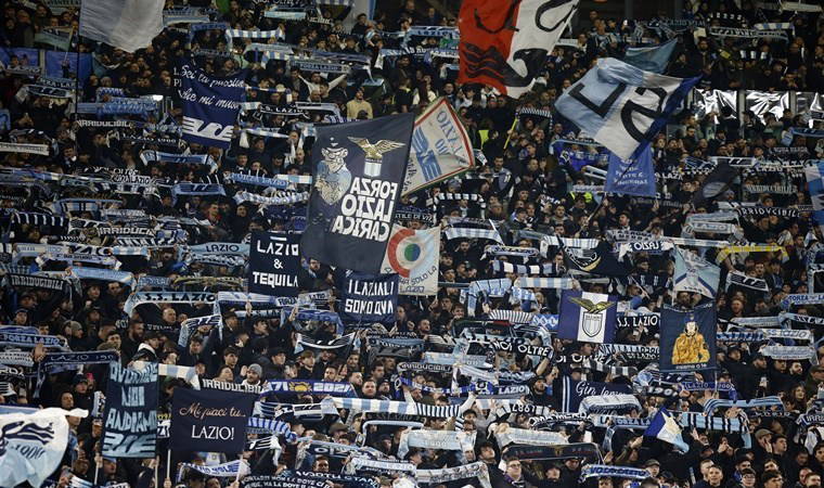 Lazio taraftarından Almanya'da faşizm sloganları!