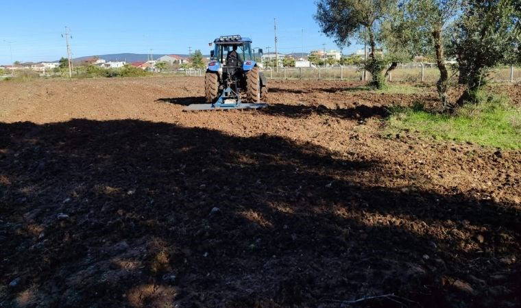 İzmir'de büyükşehir üretici için arazilerini tarıma açtı