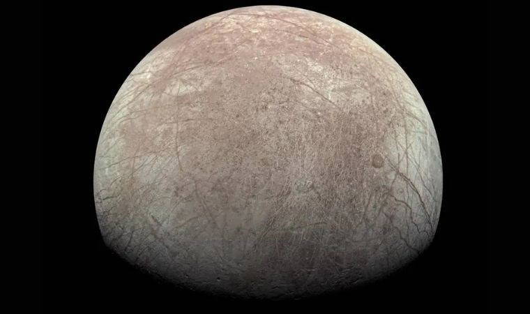 Jüpiter'in uydusu günde 1.000 ton oksijen üretiyor