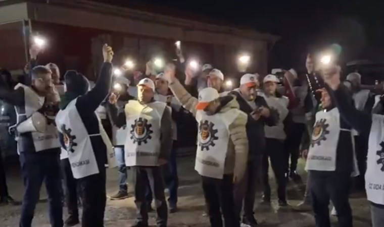 Öz Gıda İş Sendikası üyesi işçiler Lezita'da greve gitti