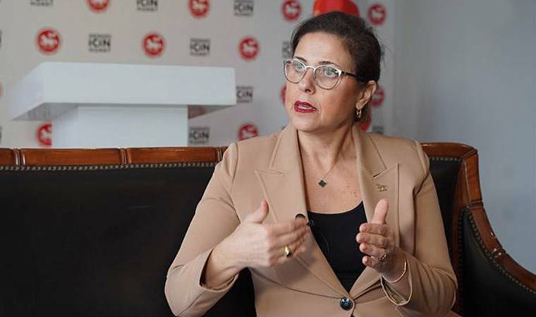 Demokrat Parti Genel Başkan Yardımcısı İlay Aksoy görevinden istifa etti