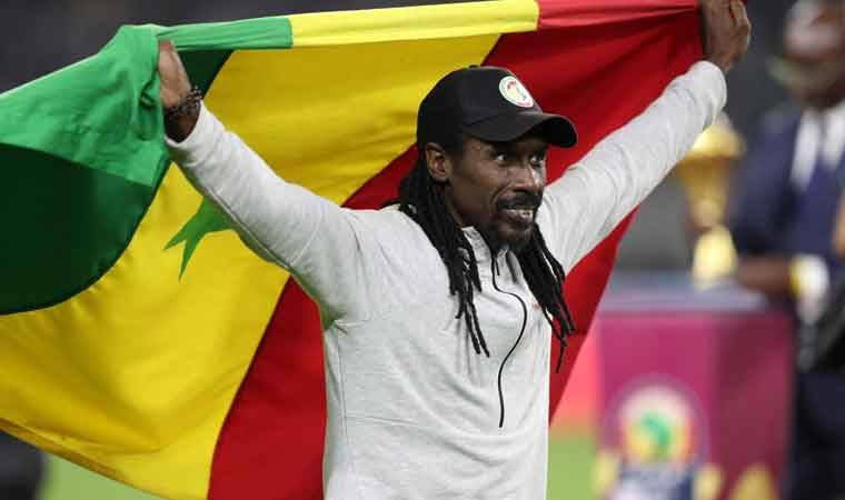Senegal, Aliou Cisse'nin sözleşmesini uzattı
