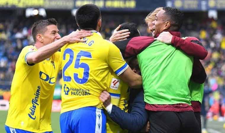 Atletico Madrid'e Cadiz deplasmanında şok