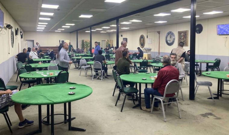 Kocaeli'nde kumar oynayan 8 kişiye 51 bin 400 lira para cezası!