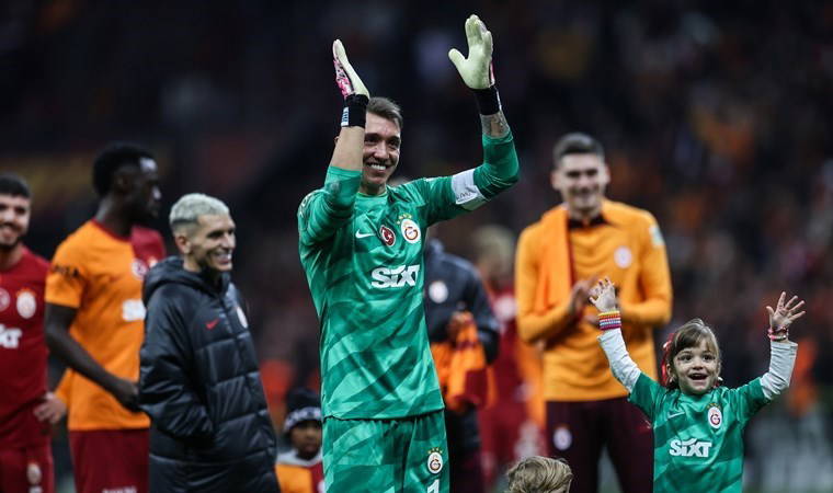 Galatasaray'da rekorların adamı Muslera, 5. kez dalya diyecek!
