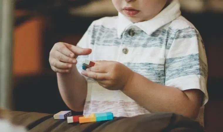 2 Nisan Dünya Otizm Farkındalık Günü: Hangi durumda otizmden şüphelenmeli?