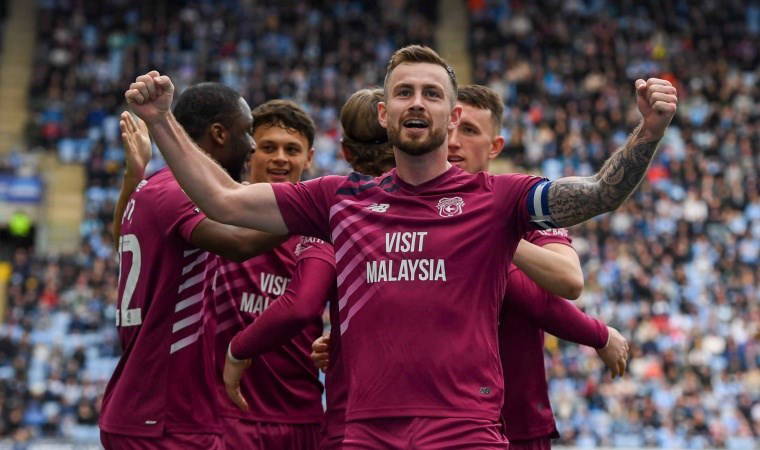 Erol Bulutlu Cardiff City, deplasmandan 3 puanla döndü!