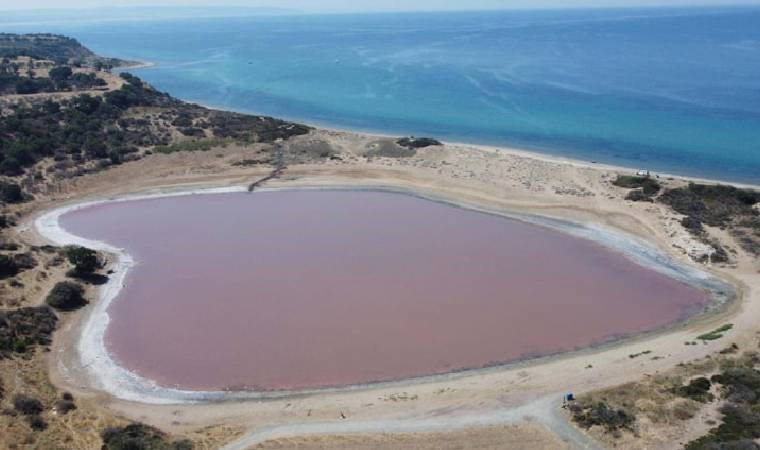 Paniğe yol açtı... Çanakkale'deki 'kalpli göl' köpürdü!