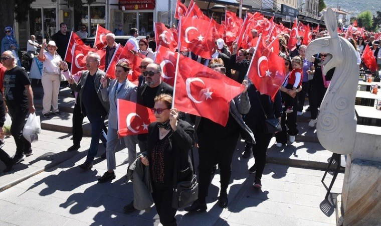 Atatürk’ün Foça’ya gelişinin 90. yılı kutlandı