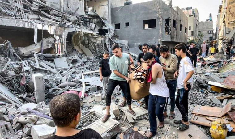 İsrail'in saldırısında Hamas lideri Heniyye'nin 3 oğlu ve torunları öldü