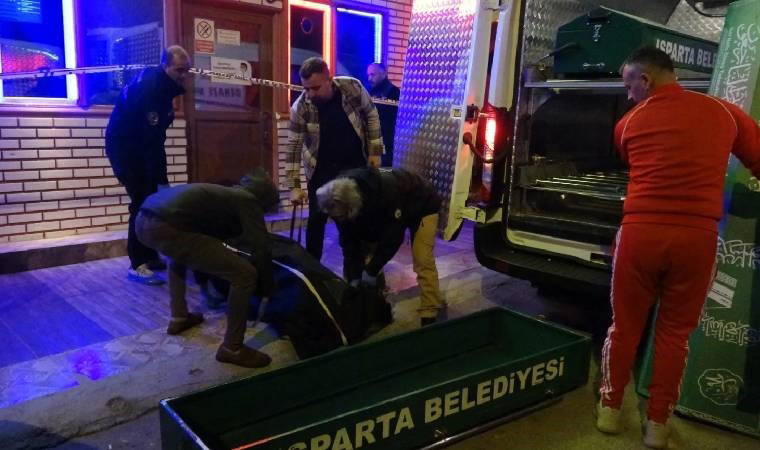 Isparta'da gece kulübünde silahlı kavga: 1 kişi hayatını kaybetti!