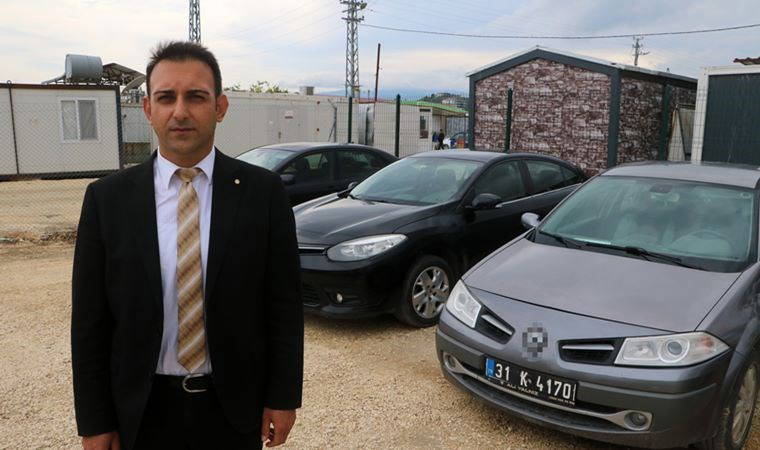 Defne Belediye Başkanı, makam aracı uygulamasını kaldırarak araçları satışa çıkardı