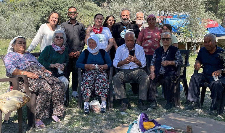 Nöbet alanında bayramlaşma