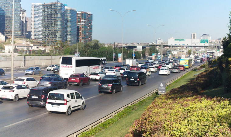İstanbul’da bayram dönüşü trafik yoğunluğu: Yüzde 60'lara ulaştı!