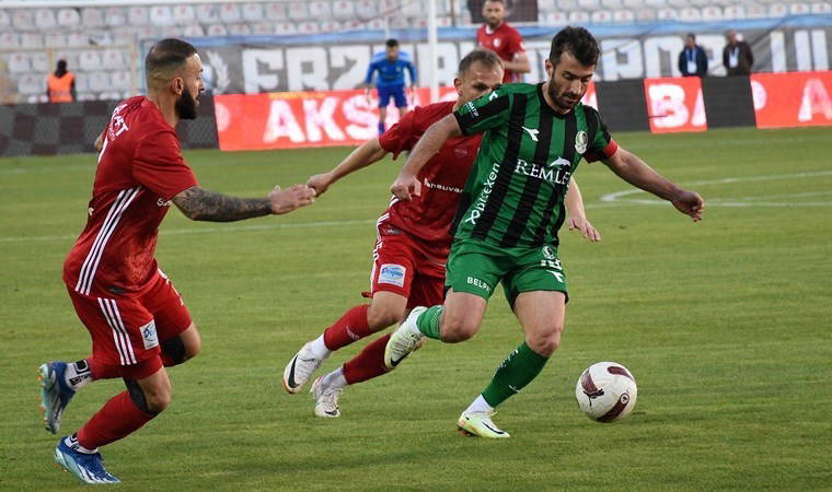 Sakaryaspor'dan Erzurumspor karşısında kritik puan kaybı
