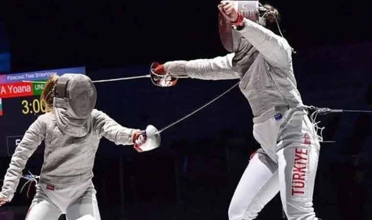 Eskrimci Doruk Erolçevik dünya şampiyonu oldu