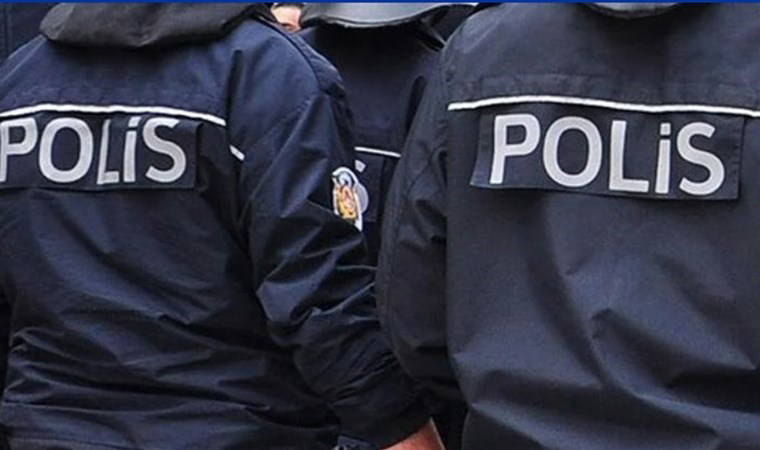 CHP'li Bakan paylaştı: Bitlis emniyet müdürü hakkındaki eleştiriyi paylaşan 'Bombacı Mülayim' hesabının sahibi polis gözaltına alındı