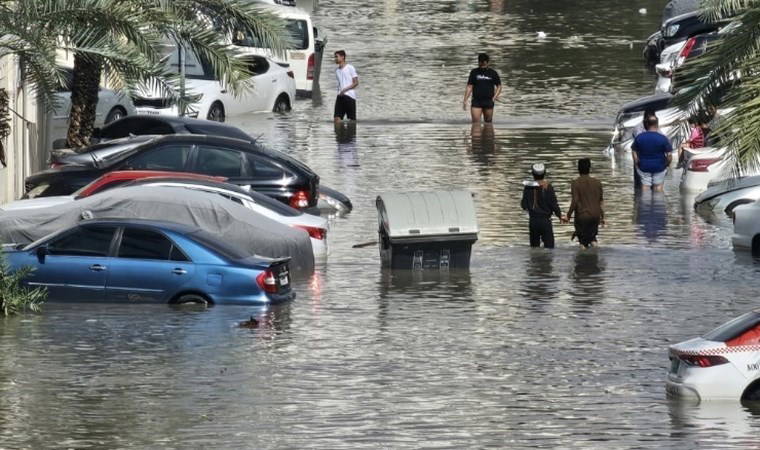 BAE ve Umman'da şiddetli yağışlar can aldı