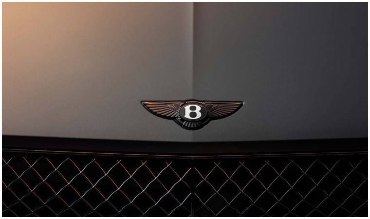 Bentley'den 105 yıl sonra bir ilk: Bentayga Black Edition ile geri döndü...