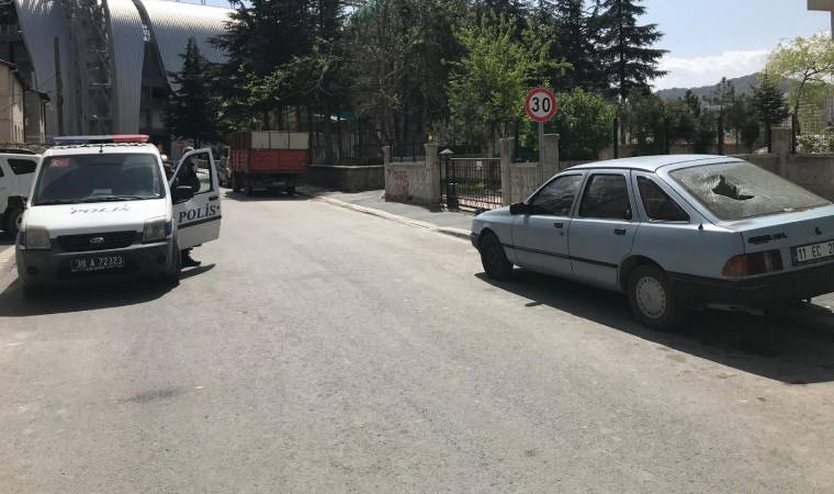 Sokaktaki tartışmada bıçaklanarak öldürüldü!