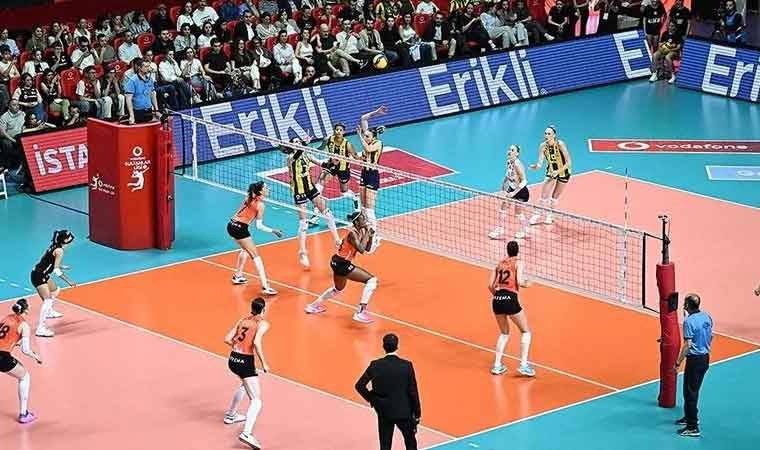 Vodafone Sultanlar Ligi play-off finalinde Eczacbıaşı Dynavit seride durumu 2-2'ye getirdi