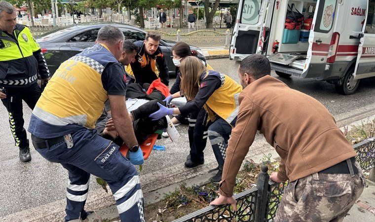 Edirne'de motosiklet kazası: Sürücü ve yaya yaralandı!