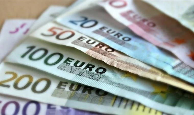AB onayladı: Yunanistan'a 1 milyar euro destek!