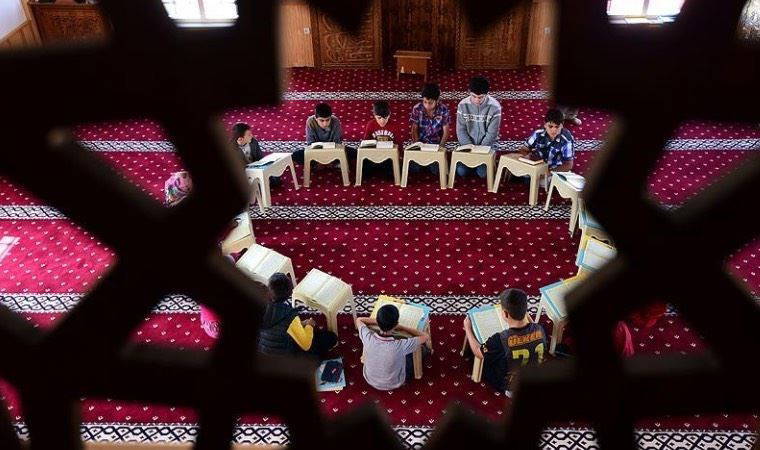 Diyanet’in yöneteceği liseli gençlere yönelik ‘Kuran eğitim merkezleri’ açılıyor: ‘Laikliği yok sayıyorlar’