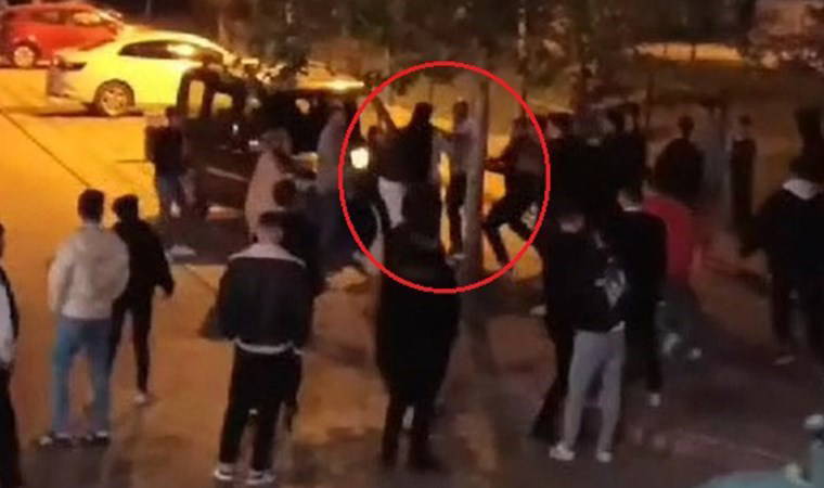 Bursa'da iki aile arasında tekmeli, yumruklu kavga!