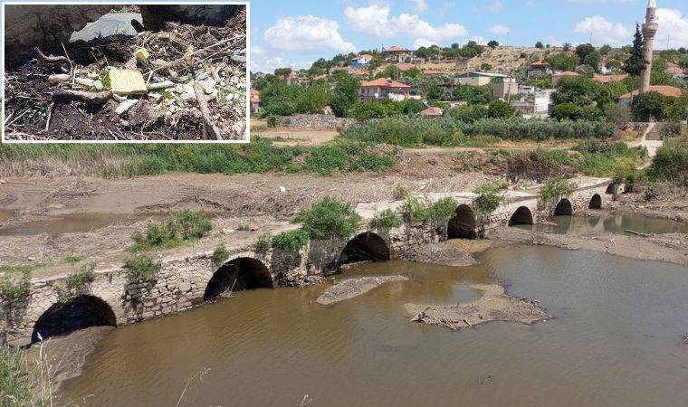 Tarihi Taşköprü de tehlike altında