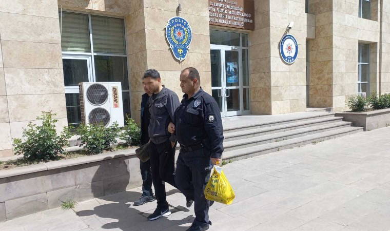 Burnunu kırdı, sıcak su ile yaktı...