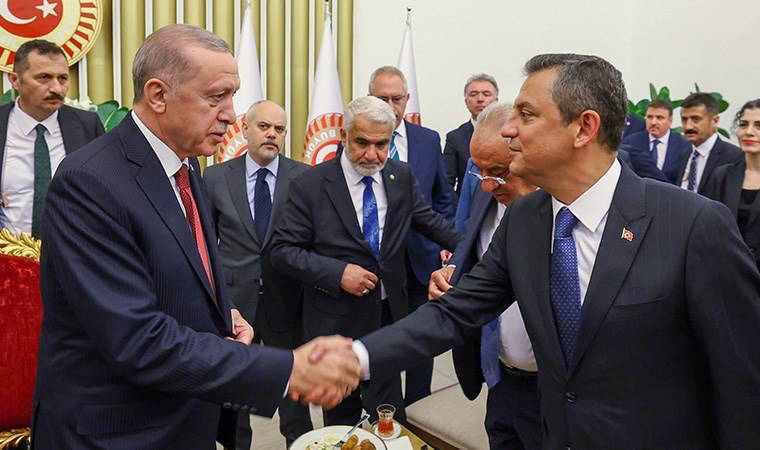 Meclis resepsiyonunda bir araya gelmişlerdi