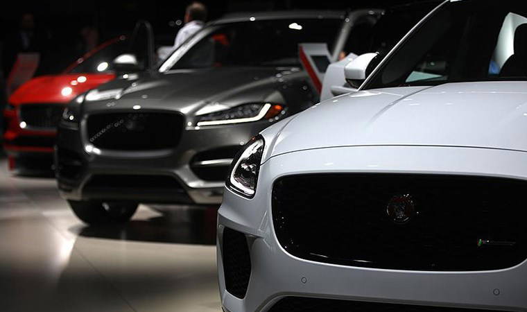 İstanbul’da lüks otomobil kaçakçılığı operasyonu: 20 kişi yakalandı