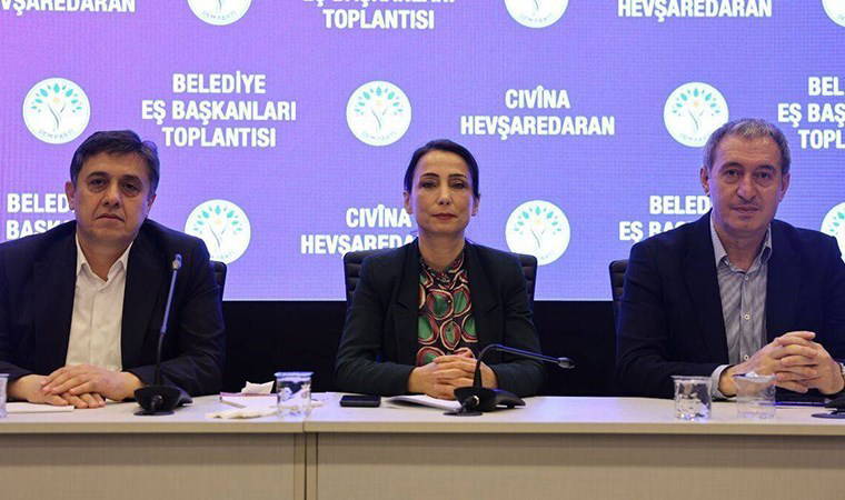 DEM Parti'den 'kapatma' açıklamalarına yanıt: 'Bize parmak sallamasınlar...'