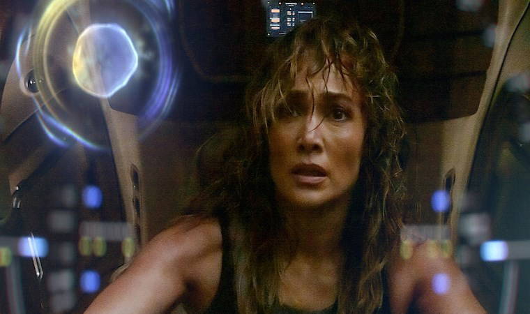 Başroldeki isim Jennifer Lopez: Yeni bilim kurgu filmi 'Atlas'tan fragman geldi...