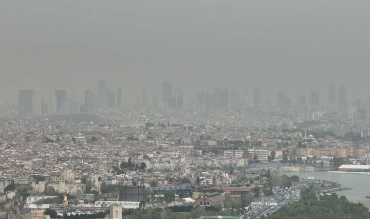 İstanbul’da çöl tozları hayatı olumsuz etkiliyor: Uzmanlardan 'maskesiz çıkmayın' uyarısı