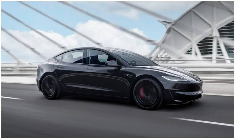 3 saniyede 100 kilometreye çıkan yeni Tesla Model 3 Performans Türkiye'ye gelecek mi?