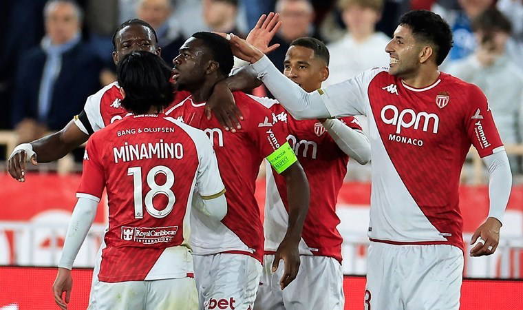 Monaco 3 puanı tek golle aldı: PSG'nin şampiyonluğunu erteledi!