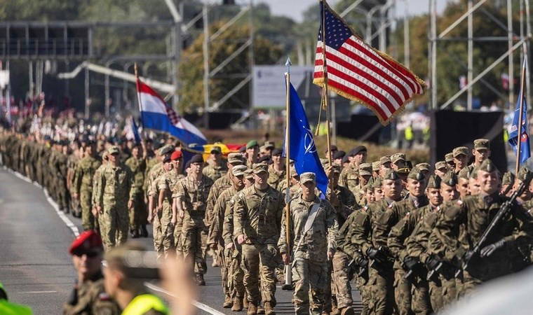NATO'dan bir ilk: Fiilen Rusya'ya karşı yapıyoruz