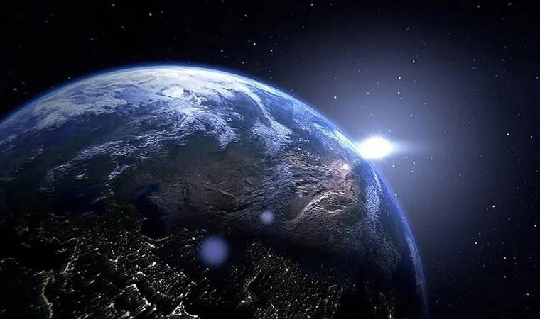 Araştırma: Dünyanın manyetik alanı değişmedi