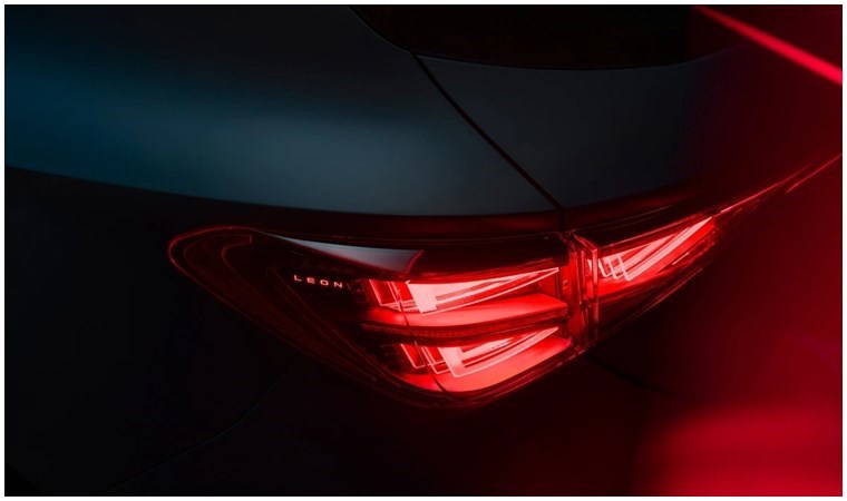 Yeni Cupra Leon saatler sonra tanıtılacak: Buzlu yol üzerinde yakalandı! İşte ilk fotoğraflar...