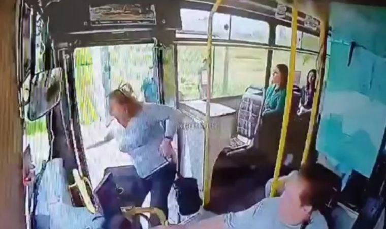 Adana'da bir yolcu, kapısı açık otobüsten aşağı düştü