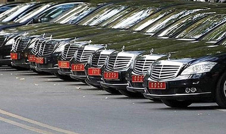 Bakan Mehmet Şimşek'in gözü makam araçlarında