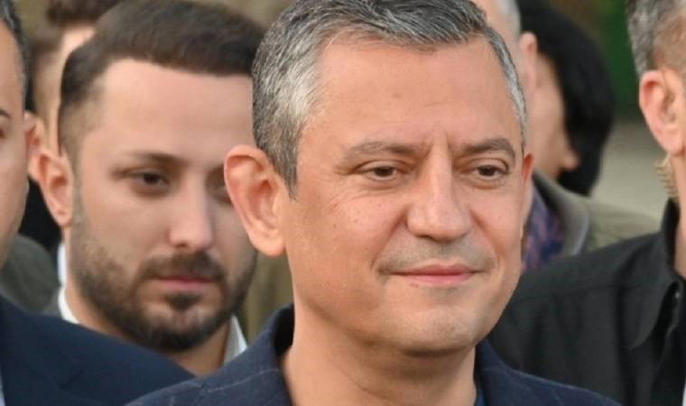 Özgür Özel’e adaşından sürpriz