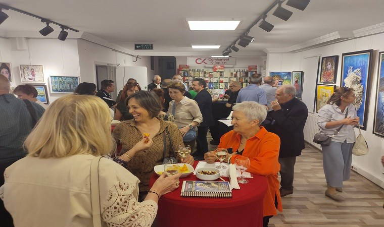 Nur Esen’in eserleri “Tuvalimdeki Heykeller” sergisiyle Cumhuriyet’te